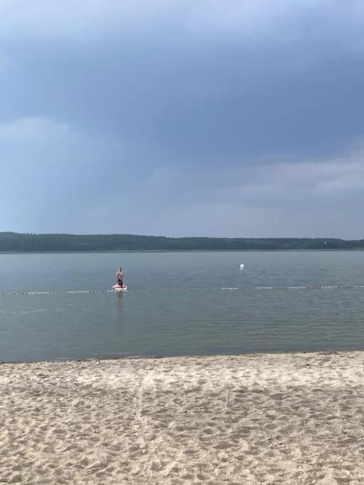 Gemuetliches Holzhaus Am See Warin Zewnętrze zdjęcie