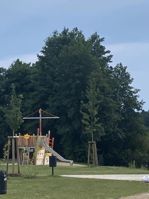 Gemuetliches Holzhaus Am See Warin Zewnętrze zdjęcie